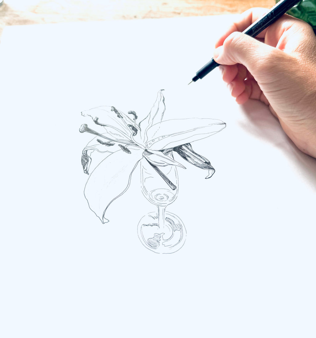 Lily in Lines "Lingering Lily - Verweilende Lilie" | 4x4 Fine-Art-Print