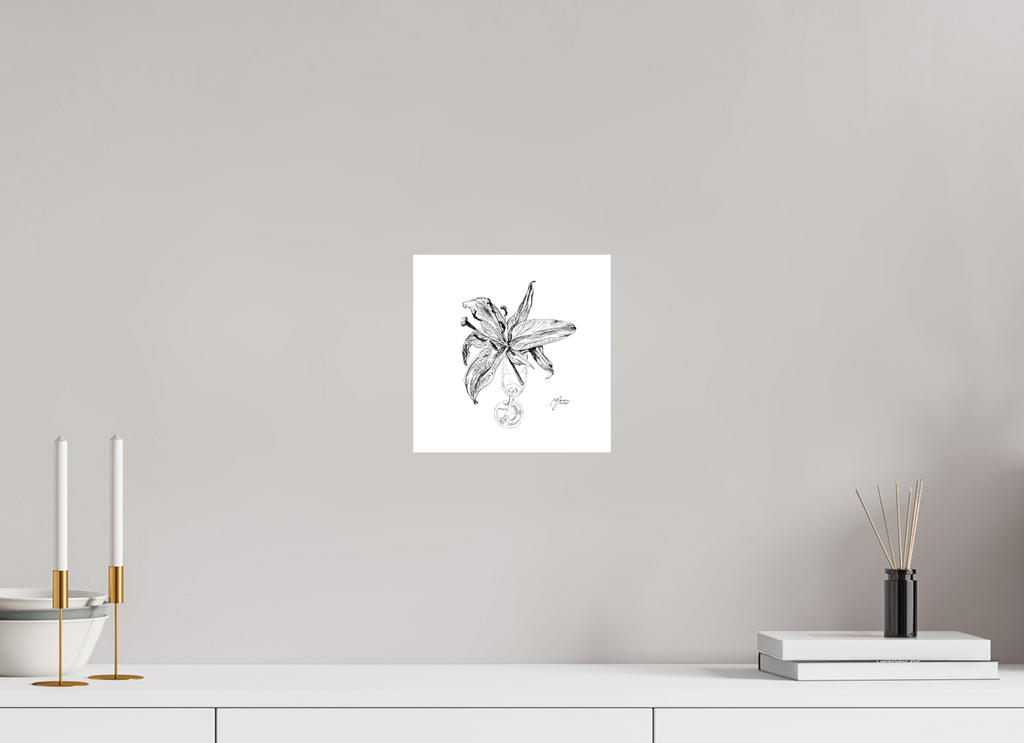 20 x 20 cm, Print, Hahnemühle Bamboo, 1cm weißer Rand Lily in Lines "Lingering Lily - Verweilende Lilie" | 4x4 Fine-Art-Print